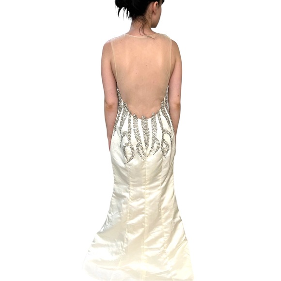 Vintage 1990s Wedding Dress Winter White Crystals Backless Mesh Sweetheart Sz 8 - Picture 16 of 16